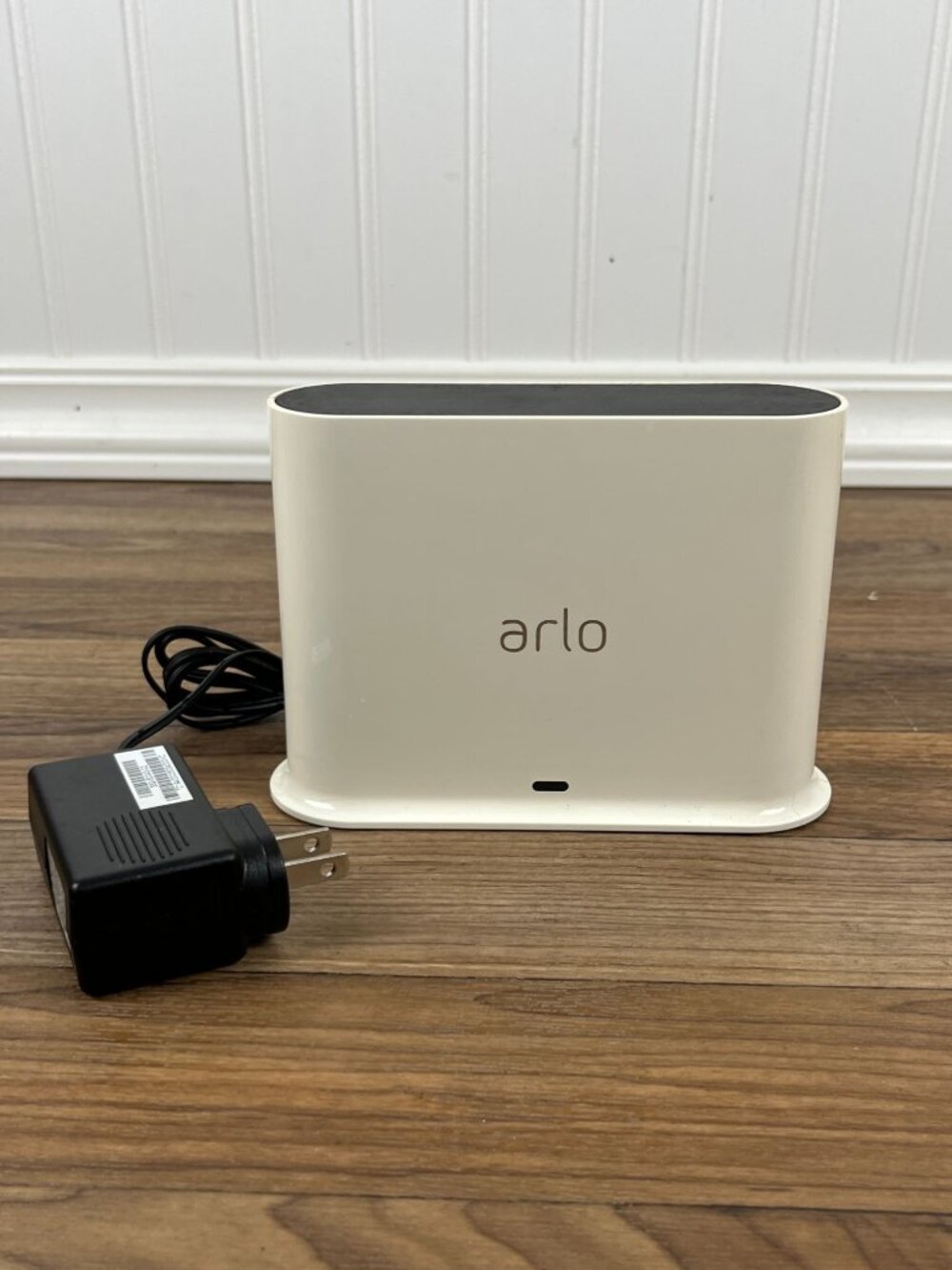 Arlo VMB4500 SmartHub Base Station WiFi Hub w/ Power Adapter & Ethernet Cable